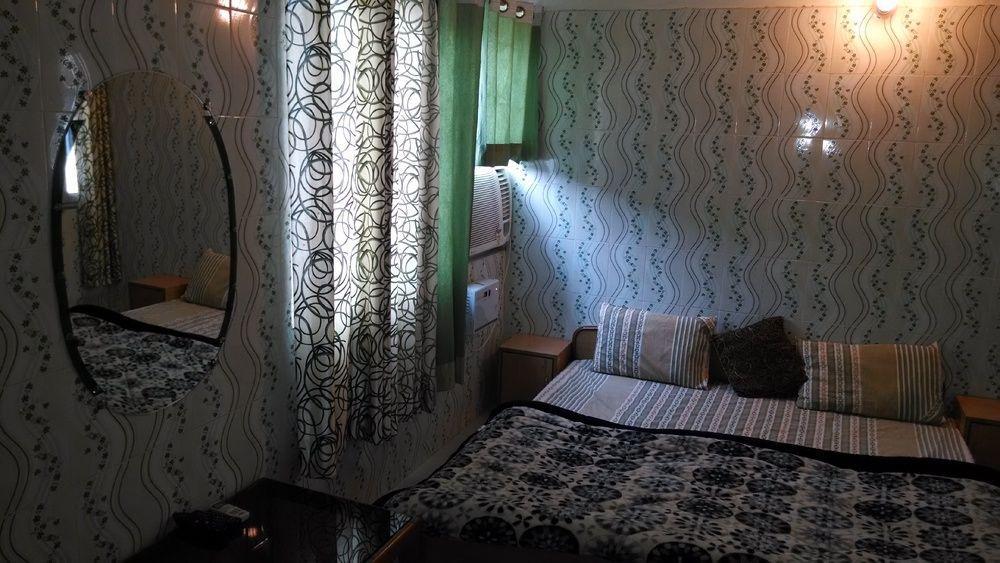 Shiv Shakti Hostel Risikés Kültér fotó