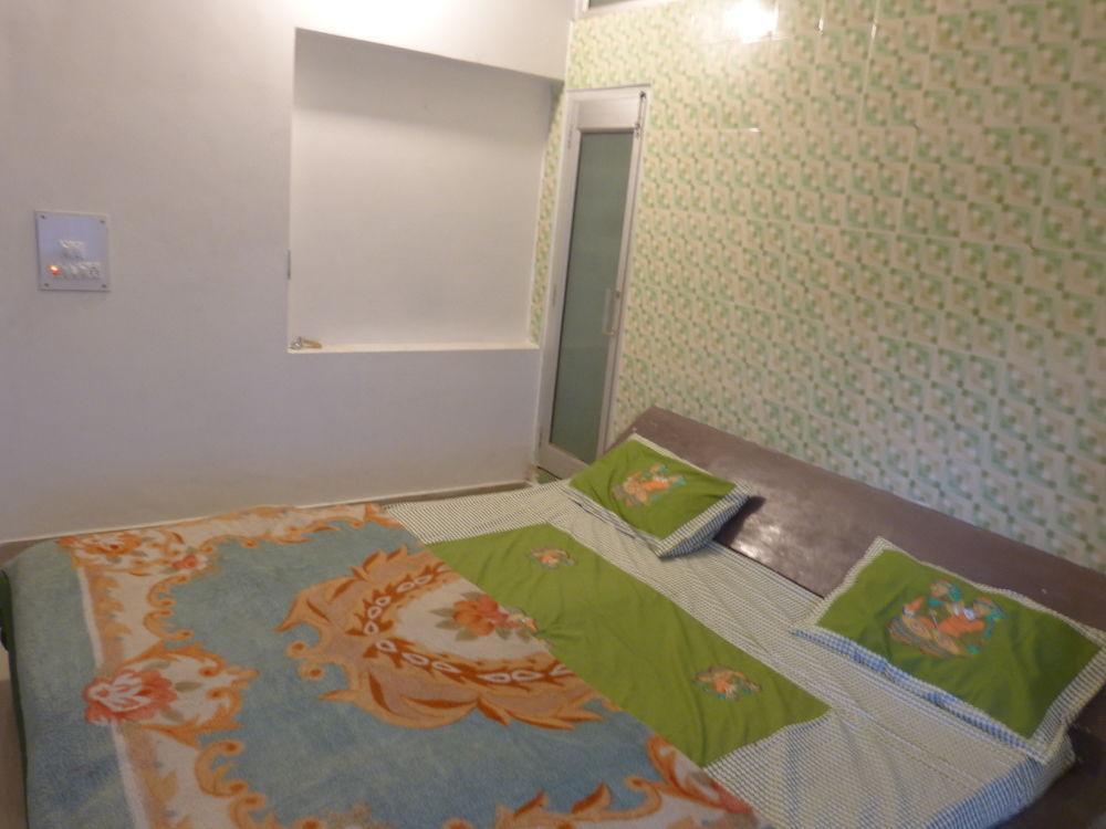 Shiv Shakti Hostel Risikés Kültér fotó